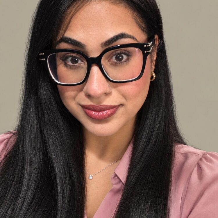 Gurpreet, executive assistant at the office of Dr. Agatha Bis in Oakville